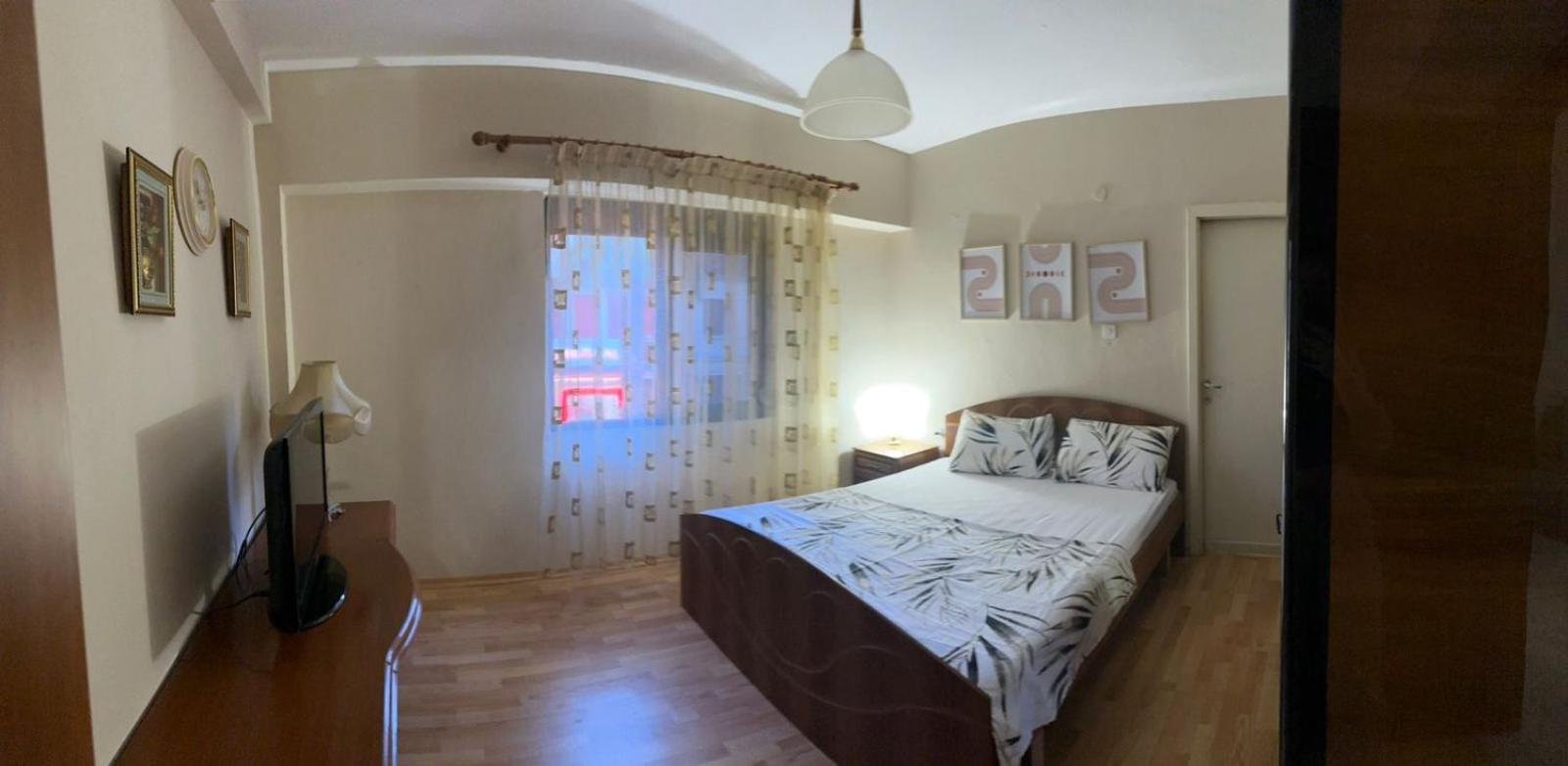 City Center Apartment Durres Bagian luar foto